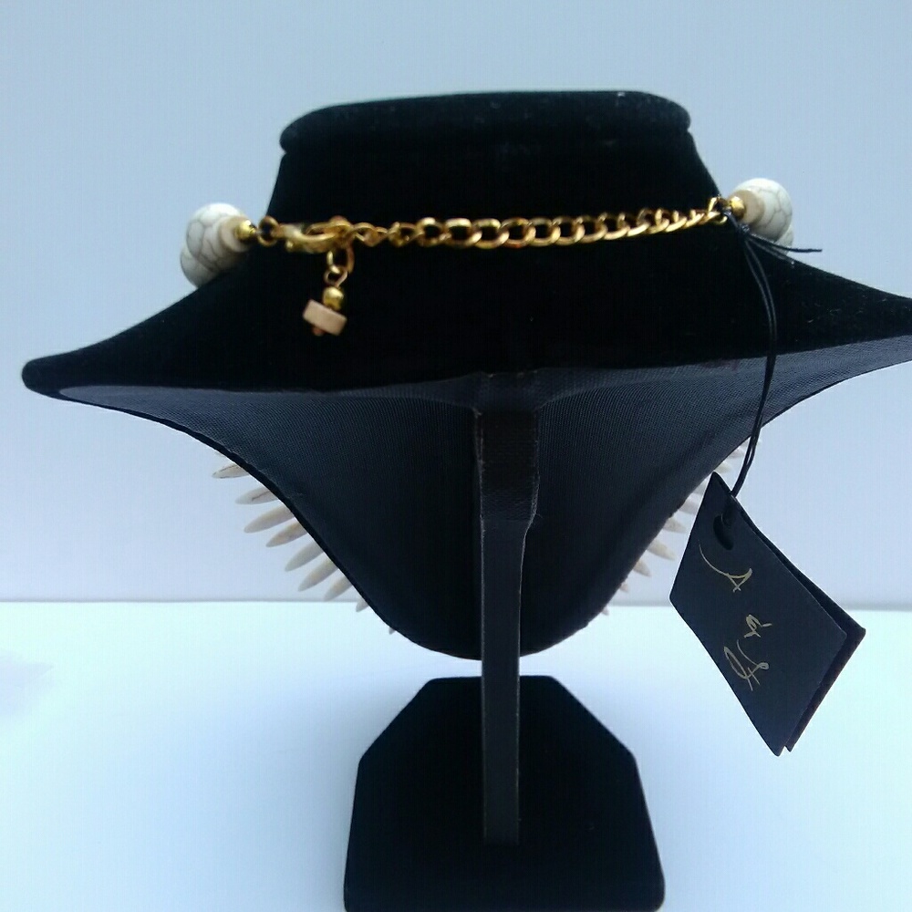 Necklace - Picture 2 of 3